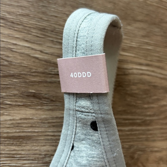 Cacique Unlined Full Coverage No-wire bra. Size 40 DDD - Picture 2 of 5